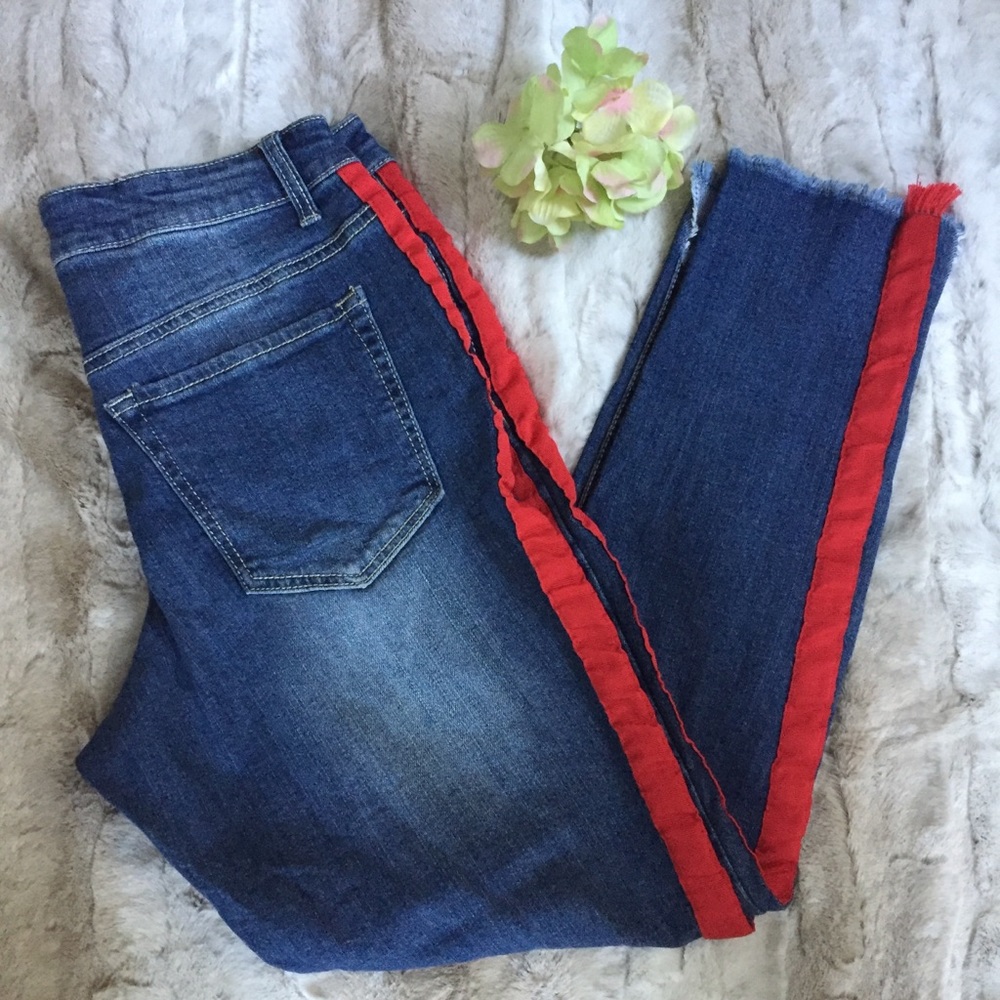 Rue21 Jeans Adorable Distressed Jean Red Stripe 12